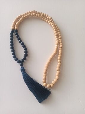 Knotted Meditation Mala Necklace 108 Wood & Blue Beads Blue Silk Tassel NWT